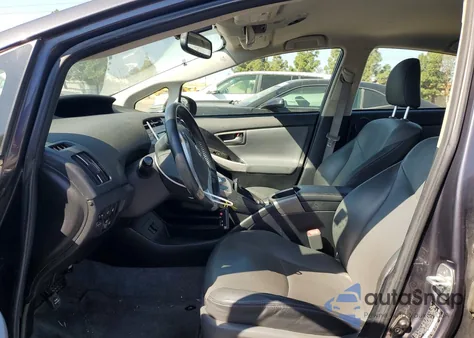 2013 Toyota Prius Plug-In Hybrid Advanced z USA, uszkodzony, nr VIN JTDKN3DP4D3043893